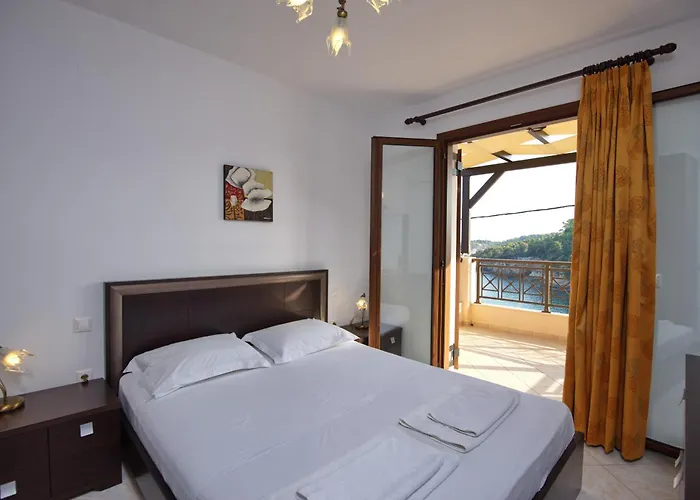 Esperides Maisonettes * Вотси