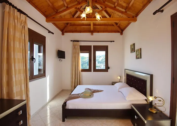 Esperides Maisonettes * Вотси